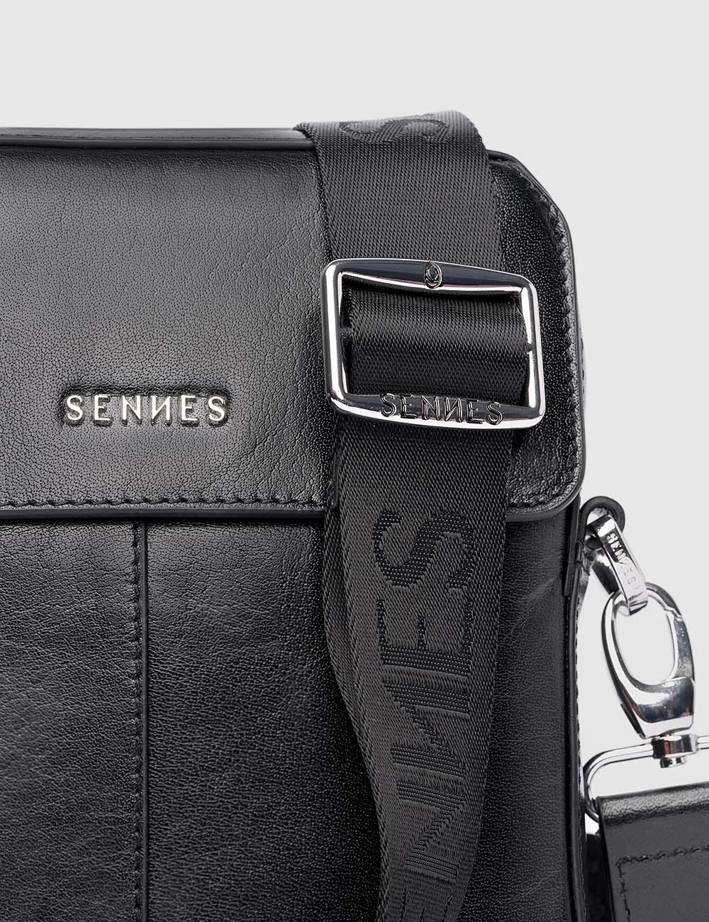 Virtuoso Messenger Bag, Black, large, image 7