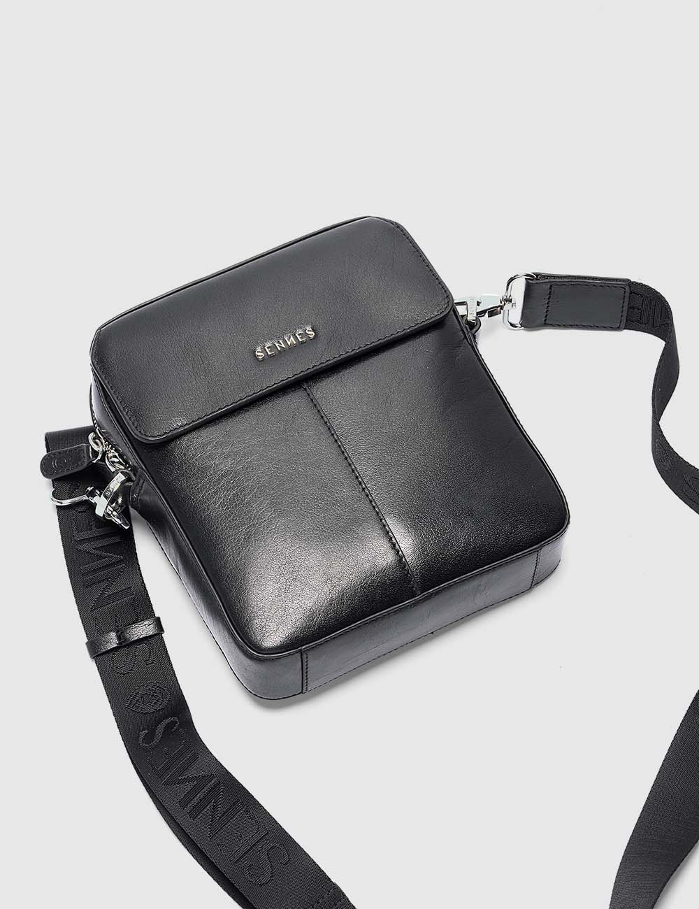 Virtuoso Messenger Bag, Black, large, image 8