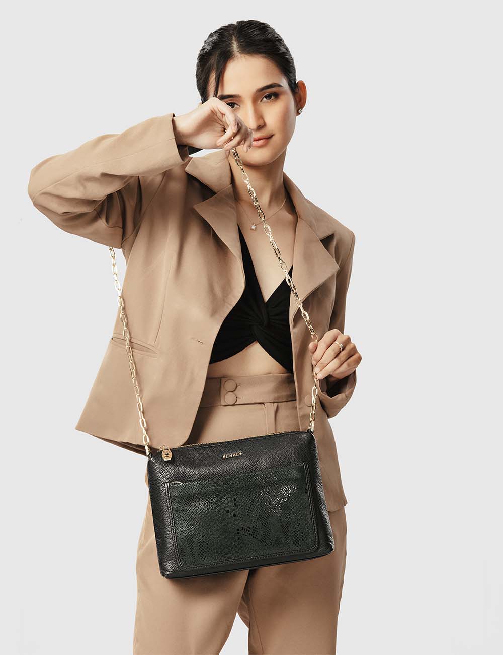 Aria Sling Bag, Black, large, image 3