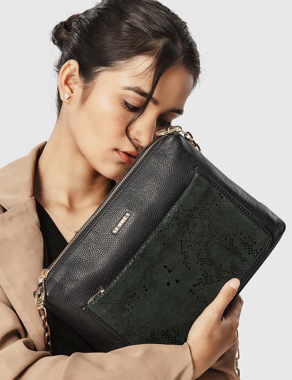 Aria Sling Bag, Black, large, image 5